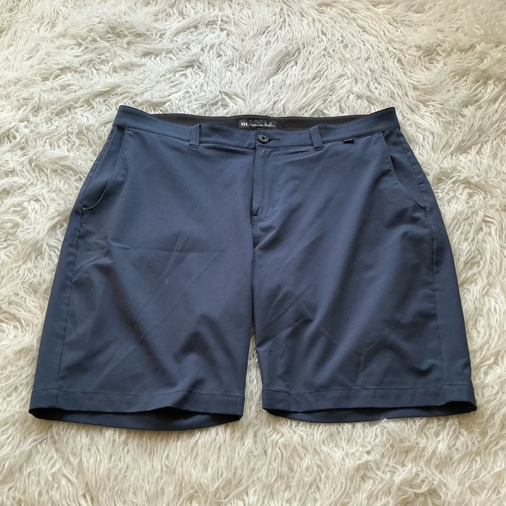 Travis Mathew Wanderlust Short 9”